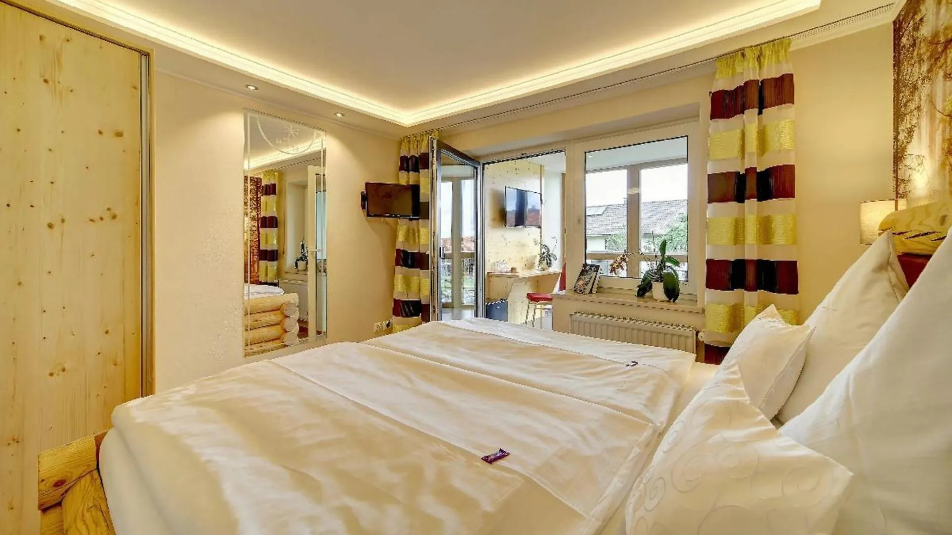 Hotel Hirschenstein Achslach 3*,